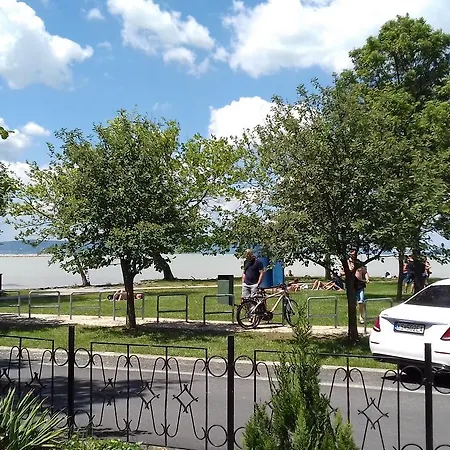 Fenyves Beach House Balatonfenyves