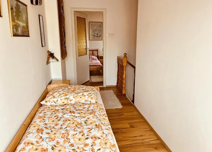 Fenyves House 아파트 *