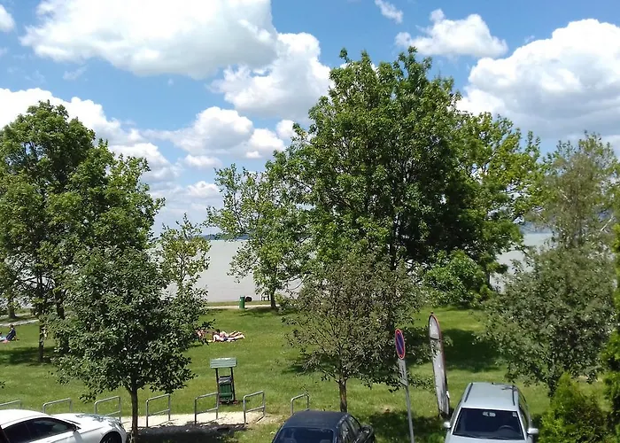 아파트 Fenyves House